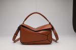 Milline kott, v&auml;rviline ja liimitud ehtsast nahast padjakujuline kott, klassikaline k&auml;ekott, &otilde;lakott, crossbody kott, naiste kott 24*10*13 helepruun v&auml;rv