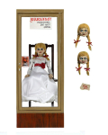 NECA Annabelle tuleb koju Ultimate tegevuskuju vitriiniga NECA The Conjuring Universe ANNABELLE TULEB KOJU &Otilde;udusfilmi kaup The Conjuring