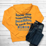 Otsige midagi positiivset iga p&auml;ev seljaprintist Pusad Positiivne &uuml;tlus Naiste esteetiline Hoody's Sweart Tumblr Hoodie S valge