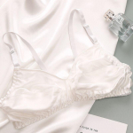 Satiinist rinnahoidja naiste suvine &otilde;huke aluspesu ilma terasr&otilde;ngata suur &otilde;mblusteta rinnahoidja n&auml;htamatu rinnahoidja Push Up rinnahoidja 44/100A