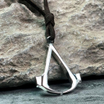 Assassin Syndicate Creed M&auml;ng 925 Prooviga H&otilde;bedast Kaelakee Ripats Cosplay Aksessuaarid Meestele Naistele Ehted S&uuml;nnip&auml;evaks J&otilde;ulukingiks