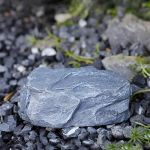 V&otilde;ltskivimite tagavarav&otilde;tmete hoiuruum, dekoratiivne kivist aiakaunistus, veekindel t&otilde;elise v&auml;limusega kivide v&otilde;tmepeitja praktiline j&otilde;udlus v&auml;lihoovi jaoks One Size