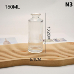 1 tk 150 ml teemant/vertikaalsete triipudega/siksakilise mustriga t&uuml;hjad aroomiteraapia pudelid eeterliku &otilde;li hajuti pudelid pilliroodifuusori pulgad t&auml;itmiseks 7