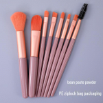 Kaasaskantav 8-osaline meigipintslite komplekt &ndash; pehmed lauv&auml;rvi- ja jumestuskreemipintslid