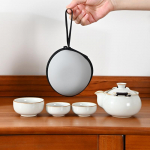 Ru ahju keerutatud oksa lootus, pott kolme tassiga reisimiseks m&otilde;eldud teekomplekt, t&auml;ielik komplekt kiirtassi v&auml;litingimustes kaasaskantavat kotti, teekann