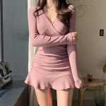 Mustad kootud soonikuga Midi-kleidid naistele V-kaelusega Elegantsed korea riided, pikkade varrukatega volangidega Bodycon-kleidid s&uuml;gisene S must