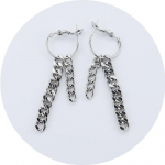 STRAYKIDS Hyunjin, MONSTA X kannab kaherealisi kettklambriga k&otilde;rvar&otilde;ngaid Ear Hole (STARY KIDS)1PCS