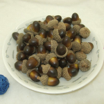 20tk 3cm vaht m&auml;nnik&auml;bid Mini kunstlik v&otilde;ltsvaht marjad lilled pulma j&otilde;ulupuu kaunistus 20pcs helepruun v&auml;rv