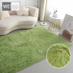 Lilla pl&uuml;&uuml;svaip lastetoale, suur &uuml;hev&auml;rviline pikkade juuste matt elutuppa, magamistoa pehme libisemiskindel matt 80x160cm