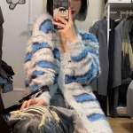 Plush kontrastv&auml;rvi triibuline kardigan naiste s&uuml;gistalvine suurt&auml;nava vaba aeg lahtine pehme &scaron;ikk disain kootud jakk S sinine