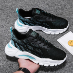 2023. aasta uued kevadised lendavad riidest jooksuv&otilde;rkjalatsid Meeste kingad Mood hingavad vabaajajalatsid Spordijalatsid Daddy Tide kingad 39