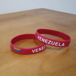 2tk Venezuela lipp Silikoonist k&auml;ev&otilde;ru Sport K&auml;epaelad Randmepael K&auml;epael Meeste Naiste Kummipael korvpalli Jalgpallif&auml;nnidele Moeaksessuaarid 2pcs