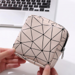 Multifunktsionaalsed h&uuml;gieenipadjakotid Korduvkasutatavad salvr&auml;tikute korraldaja Naiste padjakotikotid Kaasaskantavad meigikotid