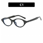 Naiste prillid, metallist hinged, v&auml;ikese raamiga ovaalne klaasiraam, moekad ja kirjanduslikud t&auml;navaprillid.