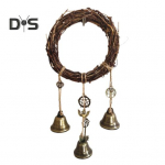 Uksenupp n&otilde;iakell Kodukaitse K&auml;sitsi valmistatud rippuv messingist kellasoovipudel rotangist p&auml;rg N&otilde;iakunsti ukseriip Wicca tuulekella kaunistus C