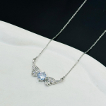 Moekas teemant-inglitiiva kaelakee ripats kaelakee l&auml;ikiv inglitiiva ripats geomeetriline kaelakee naistele ehted