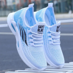 Uued meeste lendavad riidest kingad pehme p&otilde;hjaga mugavad meeste vabaajajalatsid &otilde;ues hingavad jooksujalatsid Paeltega meeste tossud 39