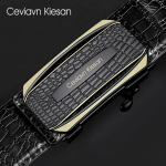 Ehtsast nahast v&ouml;&ouml;, meeste moemustriline pealiskiht, veisenahast &auml;riv&ouml;&ouml;, keskealiste ja noorte vabaaja Korea versiooni v&ouml;&ouml; 105cm