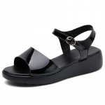 Moodsad suvised naiste sandaalid Kuldsed nahast mugavad vabaaja sandaalid 35 must