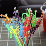 Baaritarvikud Akr&uuml;&uuml;l-tee mahl, segamisvarras, keerutavad keermepulgad 10 tk