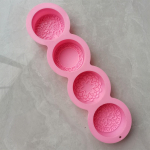 3D k&auml;sitsi valmistatud silikoonseebivorm 4 t&uuml;&uuml;pi lilleseepi valmistamine vormi DIY &uuml;mmarguse kujuga seebid k&auml;sit&ouml;&ouml;t&ouml;&ouml;riistad &uuml;mmargune kuukoogivorm One Size sinine