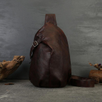 Suvine esimene kiht veisenahast K&auml;sit&ouml;&ouml;na valmistatud Vintage Rinnakott Eesmise keha kott &Uuml;lima tundega Crossbody kott brown