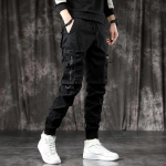 Moodsad meeste kevad-s&uuml;gis cargo p&uuml;ksid, slim fit, vabaaja stiil, laia l&otilde;ikega, Ameerika stiil, mitme taskuga, kitseneva s&auml;&auml;rega p&uuml;ksid, must L