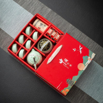 Hiina rahvuslik kinkeportselan, teekomplekt &Auml;rikinke teekomplekt &Uuml;ks pott 4 tassiga Celadoni l&otilde;hnava sandlipuu kombineeritud komplekt kingituseks vanematele inimestele