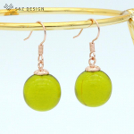 Moodsad elegantsed &uuml;mmargused helmed tilgak&otilde;rvar&otilde;ngad naistele peol Roosi kullav&auml;rvi ehted