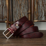 Naiste v&ouml;&ouml; Trendikas retro- ja moodne ussimustriline nahast n&ouml;&ouml;pn&otilde;elaga esimene kiht veisenahast teraspandlaga teksarihm 90cm