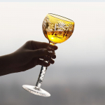 Antiikesemed, mitmev&auml;rvilised ja k&auml;sitsi l&otilde;igatud klaasist kristallist hock klaasist veiniklaasid l&otilde;igatud varre ja p&otilde;hjaga Home Bar Decor 140ml-330ml