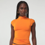 YYFS Naistemood vabaaja suvekevade &uuml;hev&auml;rvilise tr&uuml;kiga l&uuml;hikeste varrukatega poolkaelusega pluusid ja s&auml;rgid S