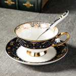 Vintage prantsuse stiilis kohvitassid Kerged luksuslikud k&otilde;rgekvaliteedilised keraamilised tassi- ja taldrikukomplektid Peen p&auml;rastl&otilde;unatee lauan&otilde;ud Teetassi kingitused