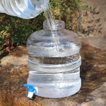 18,9 l veeanum koos koonustega, matka&auml;mber piknikuks sinine