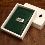 A5 Retro Paroolilukk Raamatu Lukk P&auml;evik Loov Arveraamat &Otilde;pilase Nahast M&auml;rkmik kontor Kooli Kirjatarbed M&auml;rkmik A5 roheline