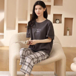 Naiste pidžaama koduriiete komplekt Naiste suvine l&uuml;hikeste varrukatega lihtne seitsme p&uuml;ksiga mugav koduriietus, mida saab kanda ka v&auml;ljas. 5XL