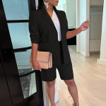 Naiste &uuml;likond, kost&uuml;&uuml;m, jope, l&uuml;hikesed p&uuml;ksid, kaheosaline komplekt, mantel, &uuml;hev&auml;rviline &otilde;huke &uuml;likond M