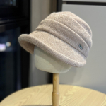 &Uuml;hev&auml;rviline naiste kalamehem&uuml;ts s&uuml;giseks ja talveks Uus stiil Soe laia &auml;&auml;rega N&auml;gu v&auml;iksemaks muutev Temperamentne pardinoka m&uuml;ts, &auml;mbrik&uuml;bar Adjustable