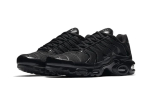 Air Max Plus Kolmekordne Must 42 EU must
