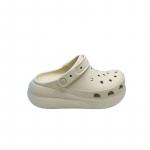 Crocs Classic Lastejalatsid Unisex Sandaalid & Pl&auml;tud 34-35(M3W5) kuristik