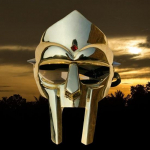 Keskaegne k&auml;sitsi sepistatud Doom mask, MF DOOM Hullu Kaabast austav kerge terasest n&auml;osoomus, MF Doom
