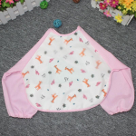 Multifilm Beebi pudip&otilde;lled, veekindlad t&uuml;drukud, poisid, kes s&ouml;&ouml;davad pikkade varrukatega r&ouml;hitsemisriideid vasts&uuml;ndinutele, s&uuml;ljer&auml;tik L