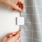 1/2 tk du&scaron;ikardina klambrid konksud hoidik pritsmekaitse, vee lekkimise kaitse du&scaron;ikardina r&otilde;ngad klambrid vannitoatoode 1PCS valge