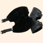 Elektrijalgratta mustad nahast p&otilde;lvekaitsmed s&otilde;itmisel soojad fliisist paksendavad talvised mootorratta p&otilde;lvekaitsmed tuulekindlad l&uuml;hikesed reguleeritavad