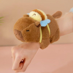 Kapibara plaksutav ringm&auml;nguasi, l&ouml;&ouml;k, kl&otilde;ps, k&auml;ev&otilde;ru, k&auml;ev&otilde;ru, traat, p&ouml;&ouml;rlev saba, kapibara plush-nukk, k&auml;er&otilde;ngas, l&otilde;busad ringid, kingitus D