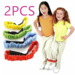 2 tk Lapsed Kaks inimest Kolmejalgne k&ouml;is jala k&uuml;lge seotud Jooksuv&otilde;istlus Spordim&auml;ng