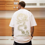 Uus Hiina tuule stiilis Draakoniaasta tr&uuml;kitud l&uuml;hikeste varrukatega T-s&auml;rk Meeste lahtine suured suurused T&auml;navahip-hop Viie poole varrukaga topid M white