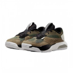 Air Jordan Wmns Jordan Air 200E Keskmine OliivDH7381-261 EU 36.5 oliiv/valge