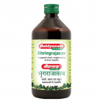 Baidyanath Bhringrajasav Ayurveda &Uuml;rdi Juustehooldussiinup 450 ml 1 Pakk Looduslik Peanaha Toitev Tervise toonik