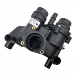 Mootori termostaadi korpus vee v&auml;ljalaskeava Land Rover 4.4L Bensiin V8 Range Rover L322 448DT LR022695 LR186860 LR110459 jaoks